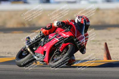 media/Dec-18-2022-SoCal Trackdays (Sun) [[8099a50955]]/Turn 4 (1pm)/